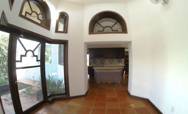 Casa de Lujo Alberca una Sola Planta  Colinas