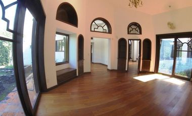 Casa de Lujo Alberca una Sola Planta  Colinas