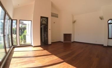 Casa de Lujo Alberca una Sola Planta  Colinas