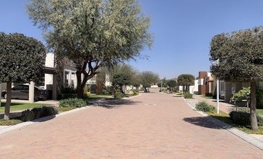 CASA VENTA CONDOMINIO SENIOR ALBORADA TEQUISQUIAPAN QUERETARO