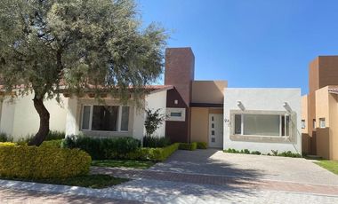 CASA VENTA CONDOMINIO SENIOR ALBORADA TEQUISQUIAPAN QUERETARO