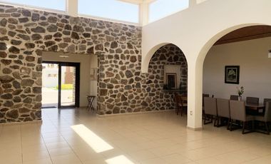 CASA VENTA CONDOMINIO SENIOR ALBORADA TEQUISQUIAPAN QUERETARO