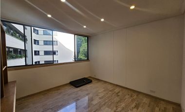 8009995 Arriendo Apartamento en el Poblado Loma del Campestre