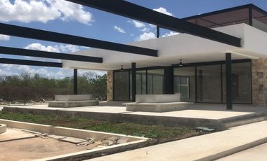 3 HERMOSAS RESIDENCIAS EN VENTA EN TIXCUYTUN MERIDA YUCATAN