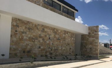 3 HERMOSAS RESIDENCIAS EN VENTA EN TIXCUYTUN MERIDA YUCATAN