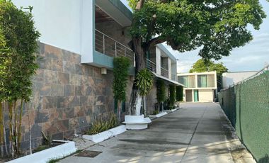 CASA LUJOSA EN RENTA DE 3 RECÁMARAS. CARMEN.CAMPECHE.