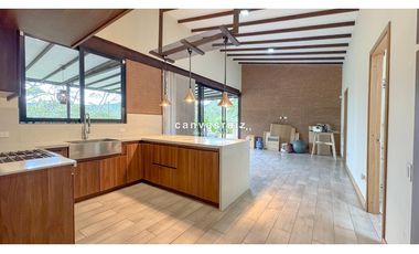 Venta de Casa Campestre Independiente en El Retiro