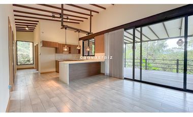 Venta de Casa Campestre Independiente en El Retiro