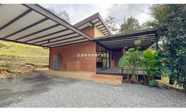 Venta de Casa Campestre Independiente en El Retiro