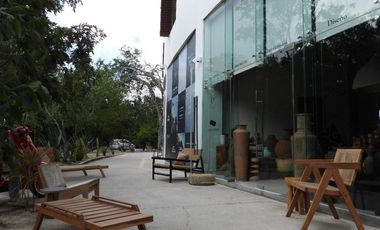 Local comercial en la calle más transitada de Aldea Zamá