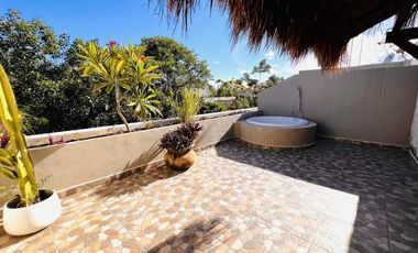 Penthouse caribeño con azotea privada en venta en Aldea Zamá
