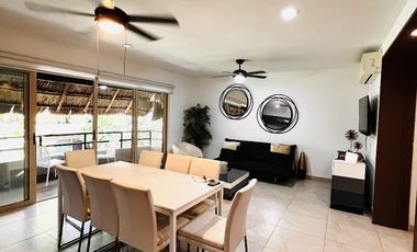 Penthouse caribeño con azotea privada en venta en Aldea Zamá