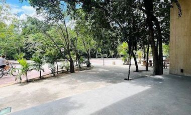 Local comercial de 150 m2 en Aldea Zama en Venta