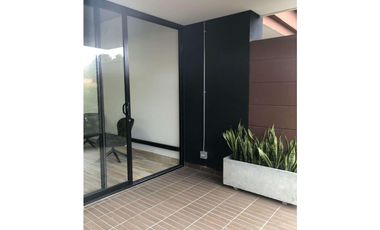 Se Arrienda Oficina en Le Mont - Av las palmas