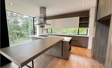 Luxury Home available for rent in Las Palmas Medellin