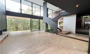 Luxury Home available for rent in Las Palmas Medellin