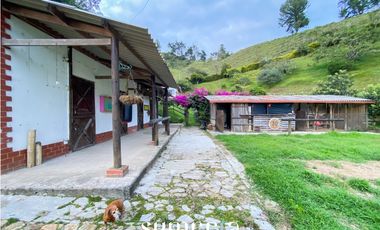 Casa campestre en  venta  el Retiro sector Montebello