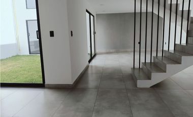 CASA RESIDENCIAL EN   PREVENTA EN MINERAL DE LA REFORMA