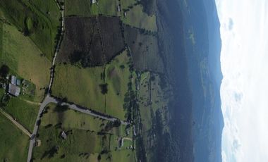 🌳 ¡Espectacular Finca En Sibaté!  14 Fanegadas. Vía Pavimentada