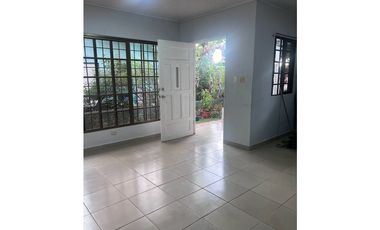 Amplia residencia a la venta en David