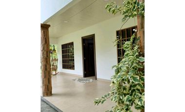 ALQUILER DE CASA EN DAVID  SAN CARLITOS  COMPLETAMENTE AMOBLADA