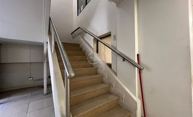 Oficina en Arriendo en Irarrazaval con Pedro de Valdivia