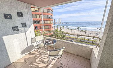 Departamento en Venta en Edificio Ventana Al Mar piso 7 (2 estacionamientos) - frente a Playa Cavancha