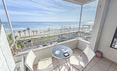 Departamento en Venta en Edificio Ventana Al Mar piso 7 (2 estacionamientos) - frente a Playa Cavancha