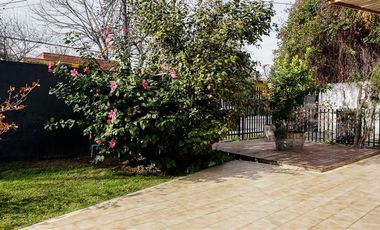 Local Comercial en Arriendo en Las Hualtatas / Gerónimo de Alderete