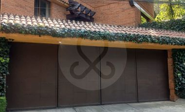 Casa en venta en Lomas de Tecamachalco