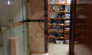 Casa en venta en Lomas de Tecamachalco