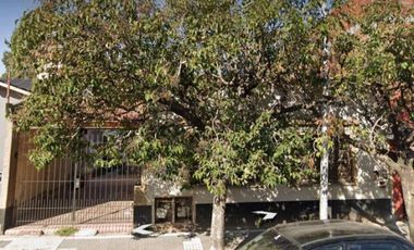 Casa en venta - 1 Dormitorio 1 Baño - 100Mts2 - Monte Chingolo, Lanús
