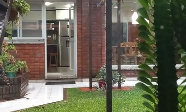 HERMOSO CHALET. Bº LOS CEDROS
