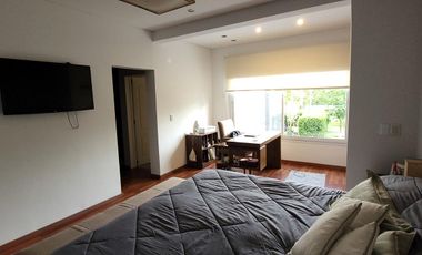 San Agustín -  impecable casa de 5 ambientes con pileta