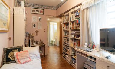 Departamento duplex de 5 ambientes en venta en Recoleta