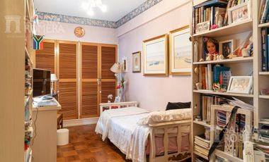 Departamento duplex de 5 ambientes en venta en Recoleta