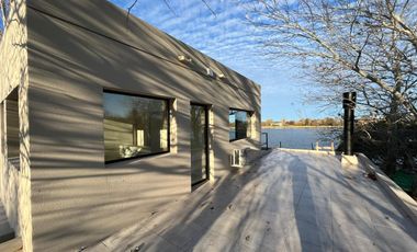 Casa en venta Delta Tigre