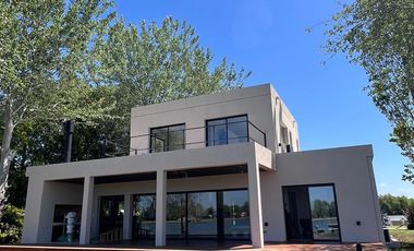 Casa en venta Delta Tigre