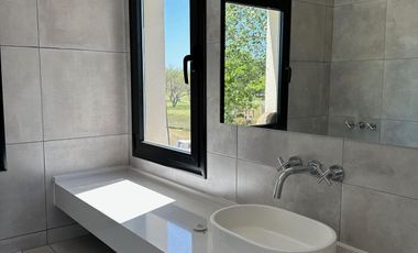 Casa en venta Delta Tigre