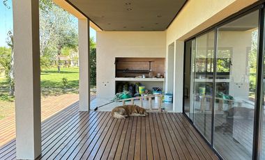 Casa en venta Delta Tigre
