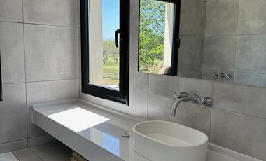 Casa en venta Delta Tigre