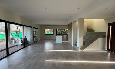 Casa en venta Delta Tigre