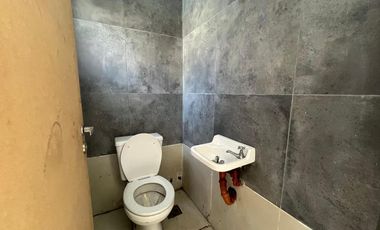 Propiedad con Local comercial y fondo a la venta en Avellaneda