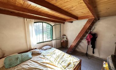 Gran terreno con casa y piscina en Pueblo Esther