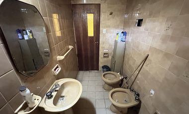 Gran terreno con casa y piscina en Pueblo Esther