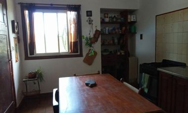 Casa en venta - 3 Dormitorios 1 Baño - 375Mts2 - Miramar