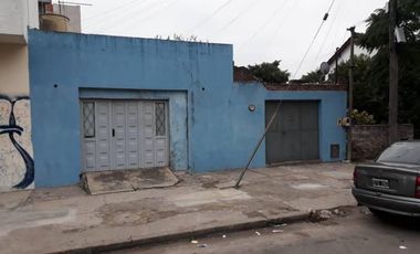 CASA A RECICLAR VENTA 3 AMBIENTES CORONEL SAYOS 1308 (LANUS)