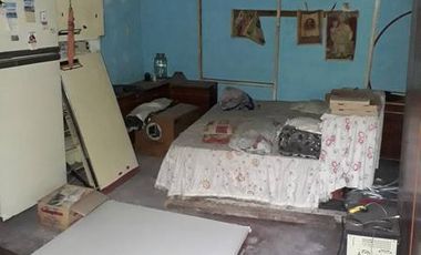 CASA A RECICLAR VENTA 3 AMBIENTES CORONEL SAYOS 1308 (LANUS)
