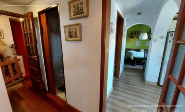Casa de 6 ambientes en venta - Barrio Parque Bernal