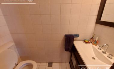 Casa de 6 ambientes en venta - Barrio Parque Bernal